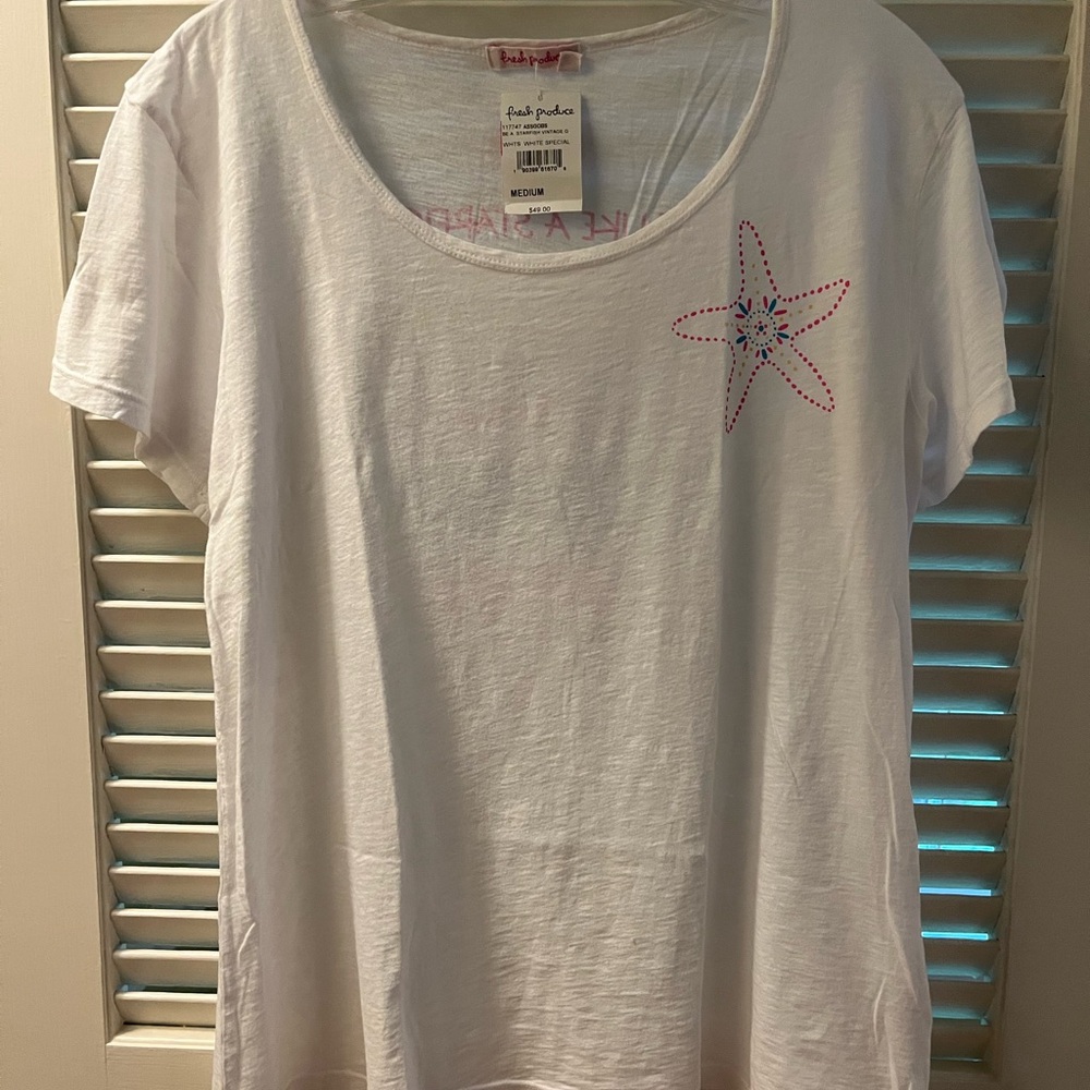 Fresh Produce whimsical round collar short sleeve blouse.
